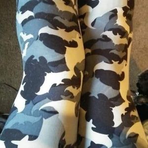 Kids Camouflage Bat Leggings